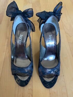 Vintage HYPE wedge shoes